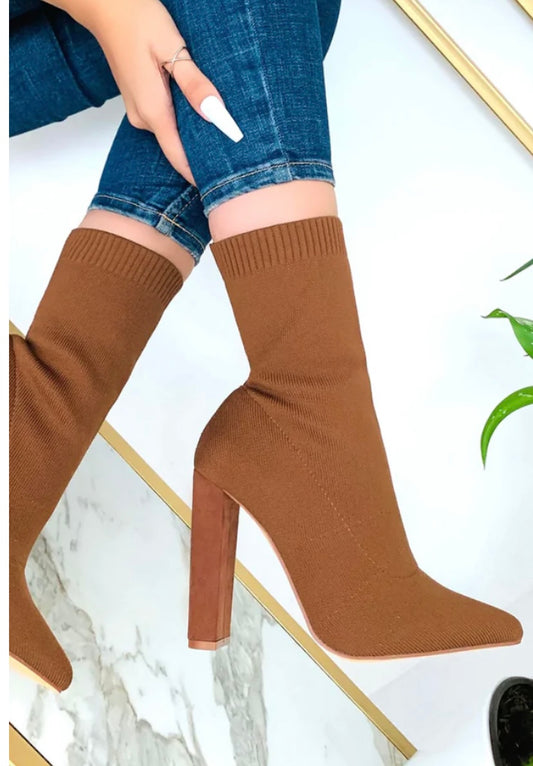 Cozy Luxe Knit Bootie – Mocha